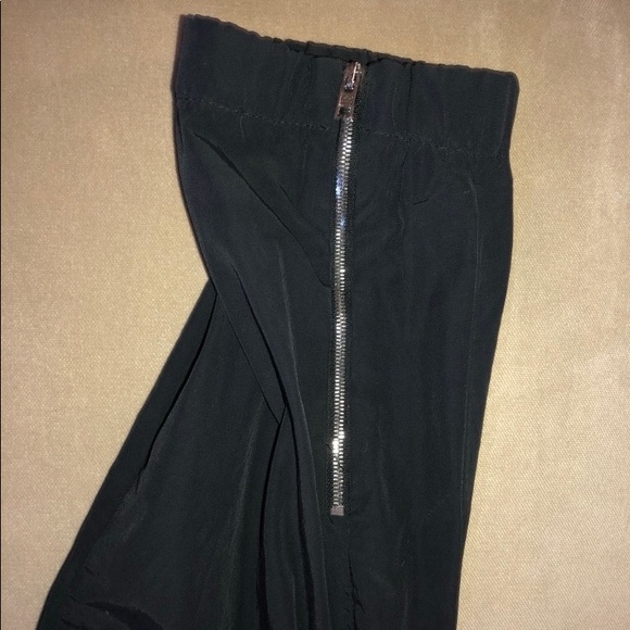 Joggers - Picture 2 of 5